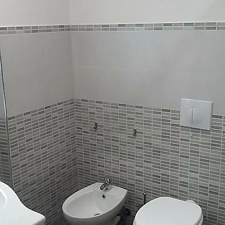 Seaside - Casa Vacanze A 200 Mt Dal Mare Apartment *