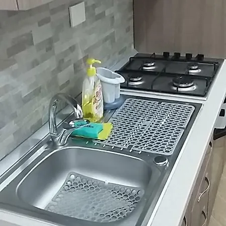 Seaside - Casa Vacanze A 200 Mt Dal Mare Apartment